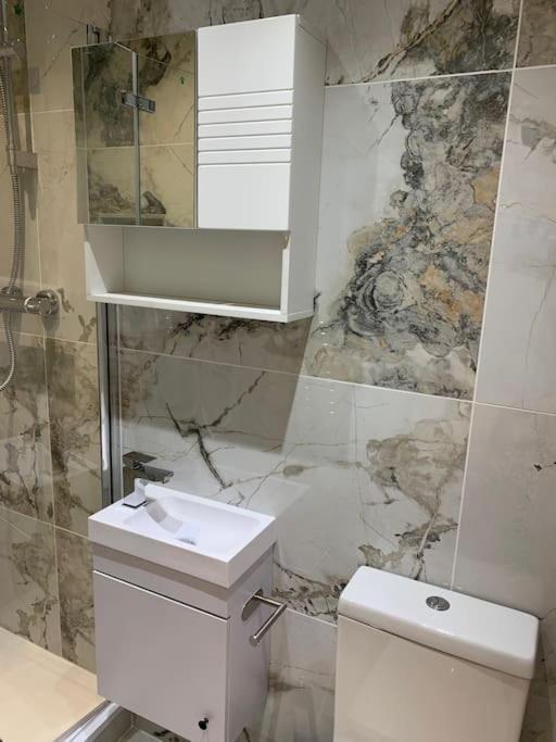 Apartment C, A One Bedroom Flat In South London Carshalton Exteriör bild